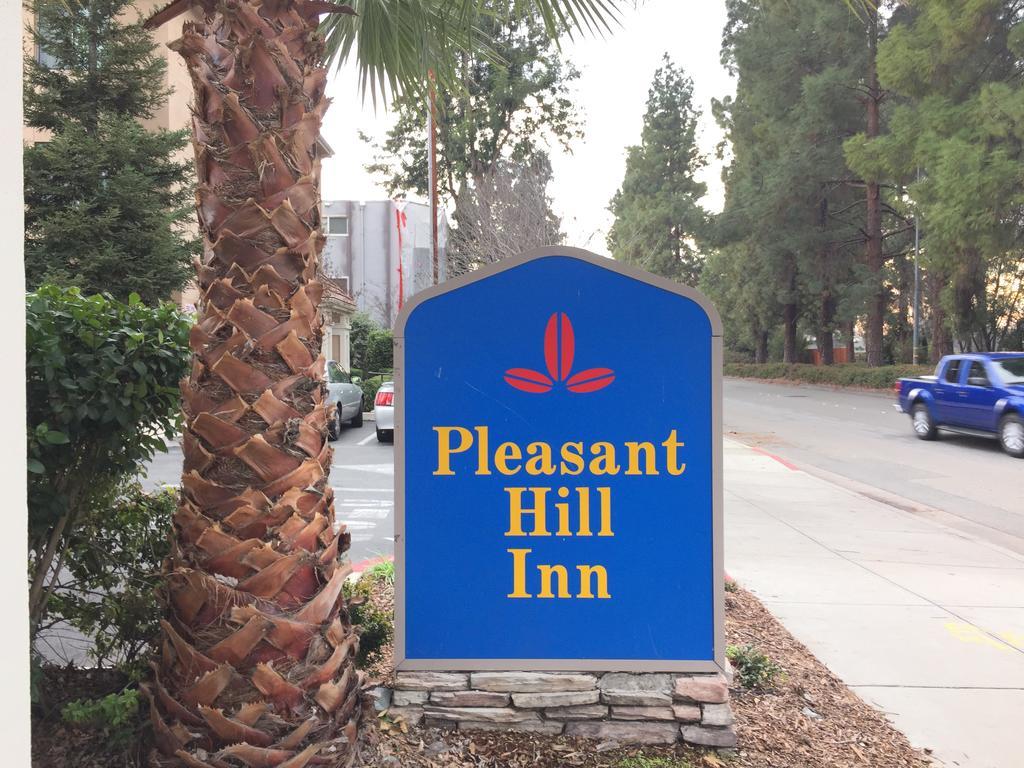 Pleasant Hill Inn Exterior photo