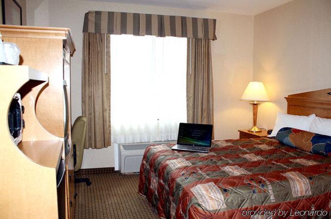 Pleasant Hill Inn Room photo